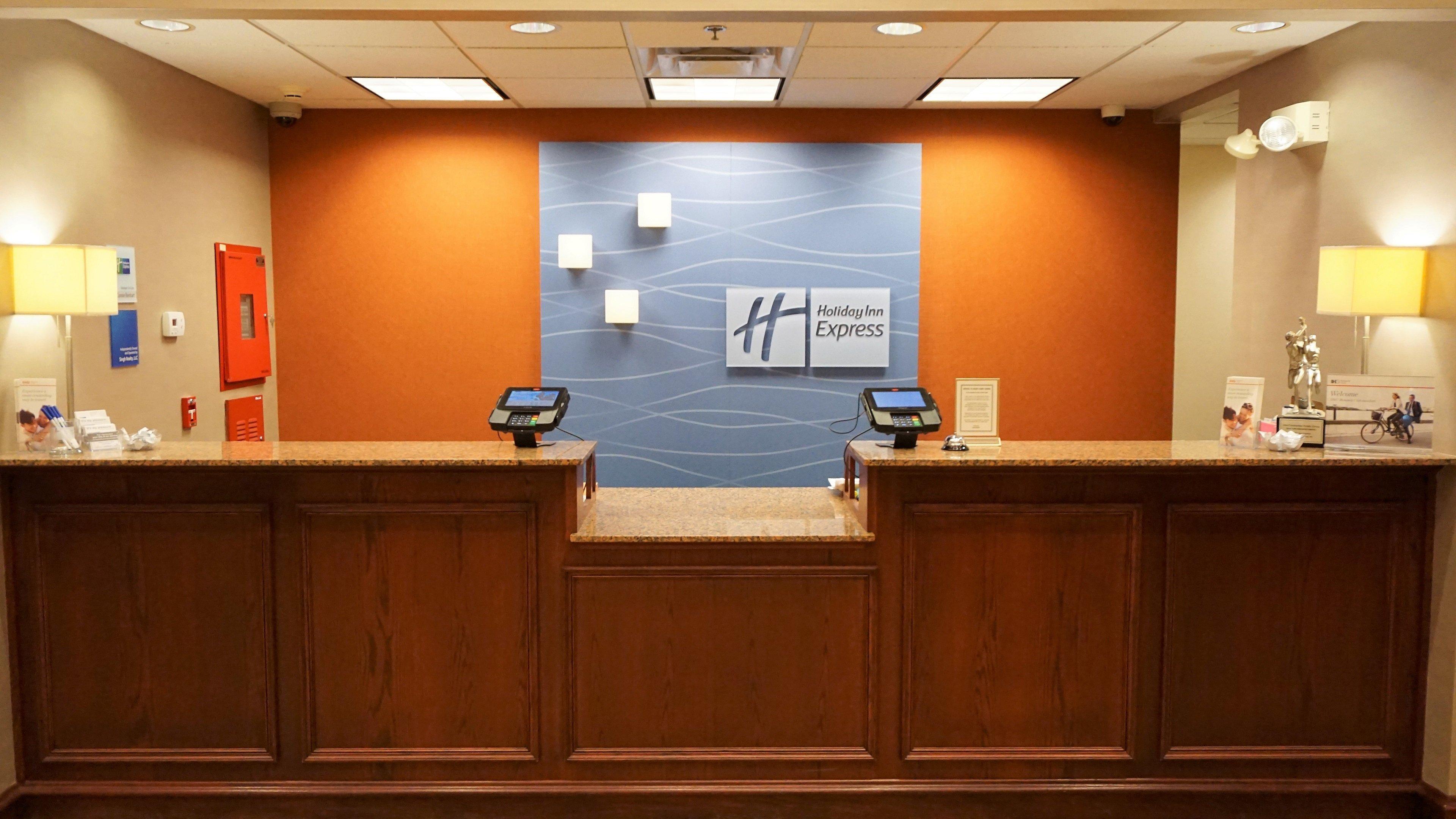 Express & Gibson By Ihg Hotel 3*