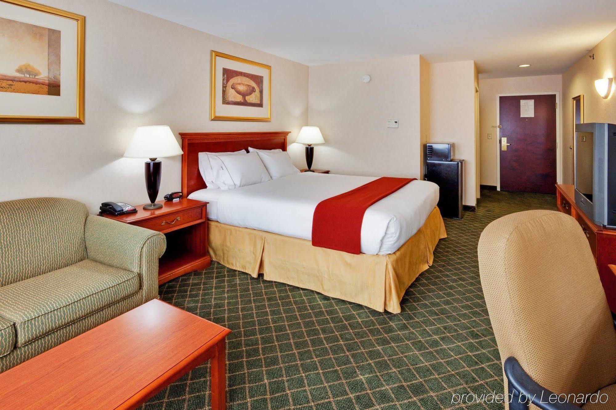 Express & Gibson By Ihg Hotel New Milford