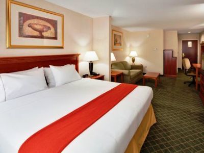Express & Gibson By Ihg Hotel New Milford